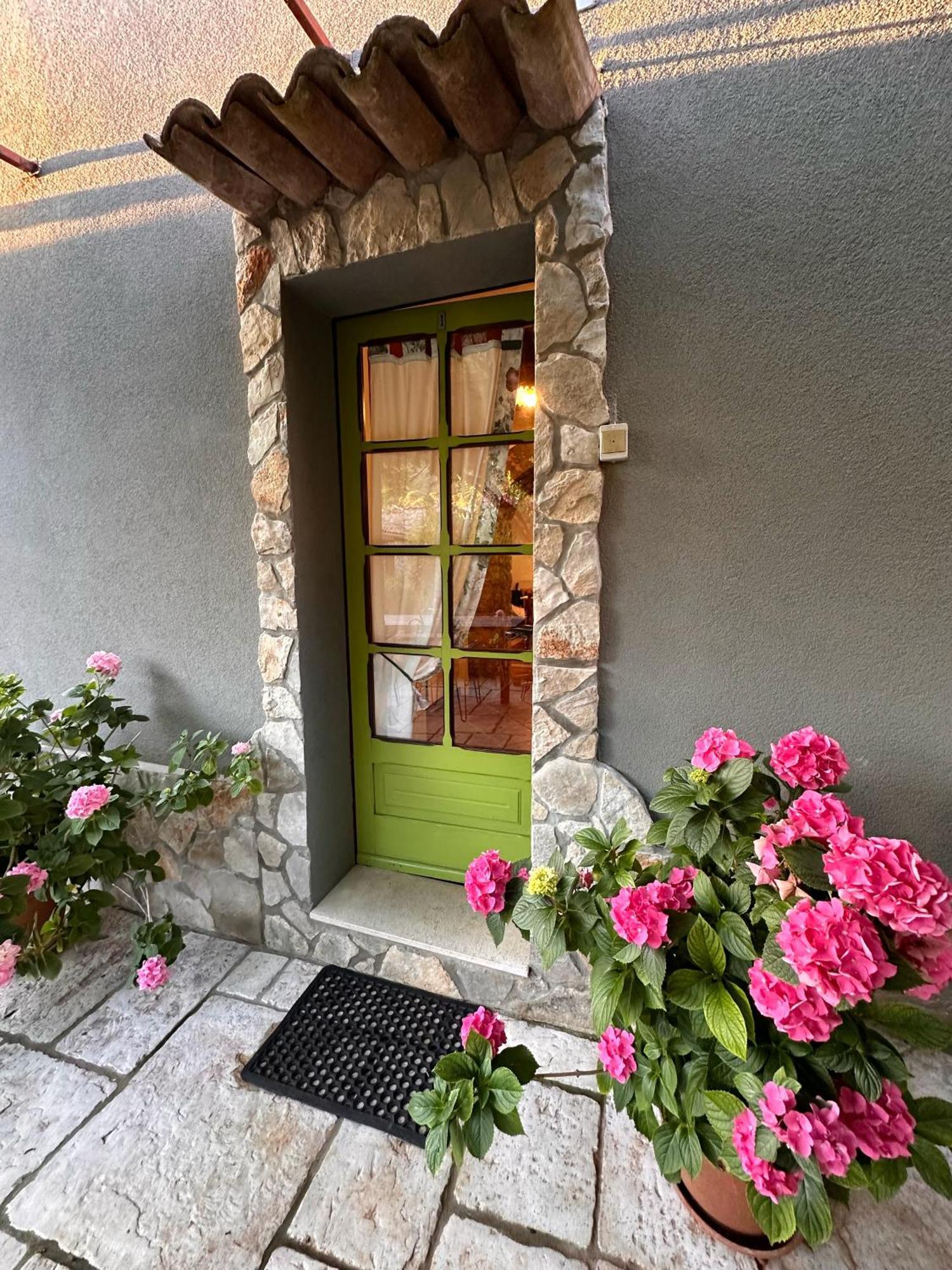 Apartments Cvita Veli Lošinj Exterior foto